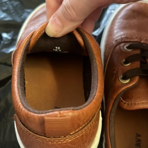 Old Navy shoes - Picture 14 of 15